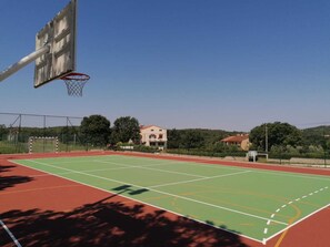 Sport court - Casa Sossi, comfort in every way (Kanfanar)