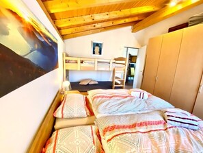 1 Schlafzimmer, BĂŒgeleisen/BĂŒgelbrett, kostenloses WLAN, BettwĂ€sche