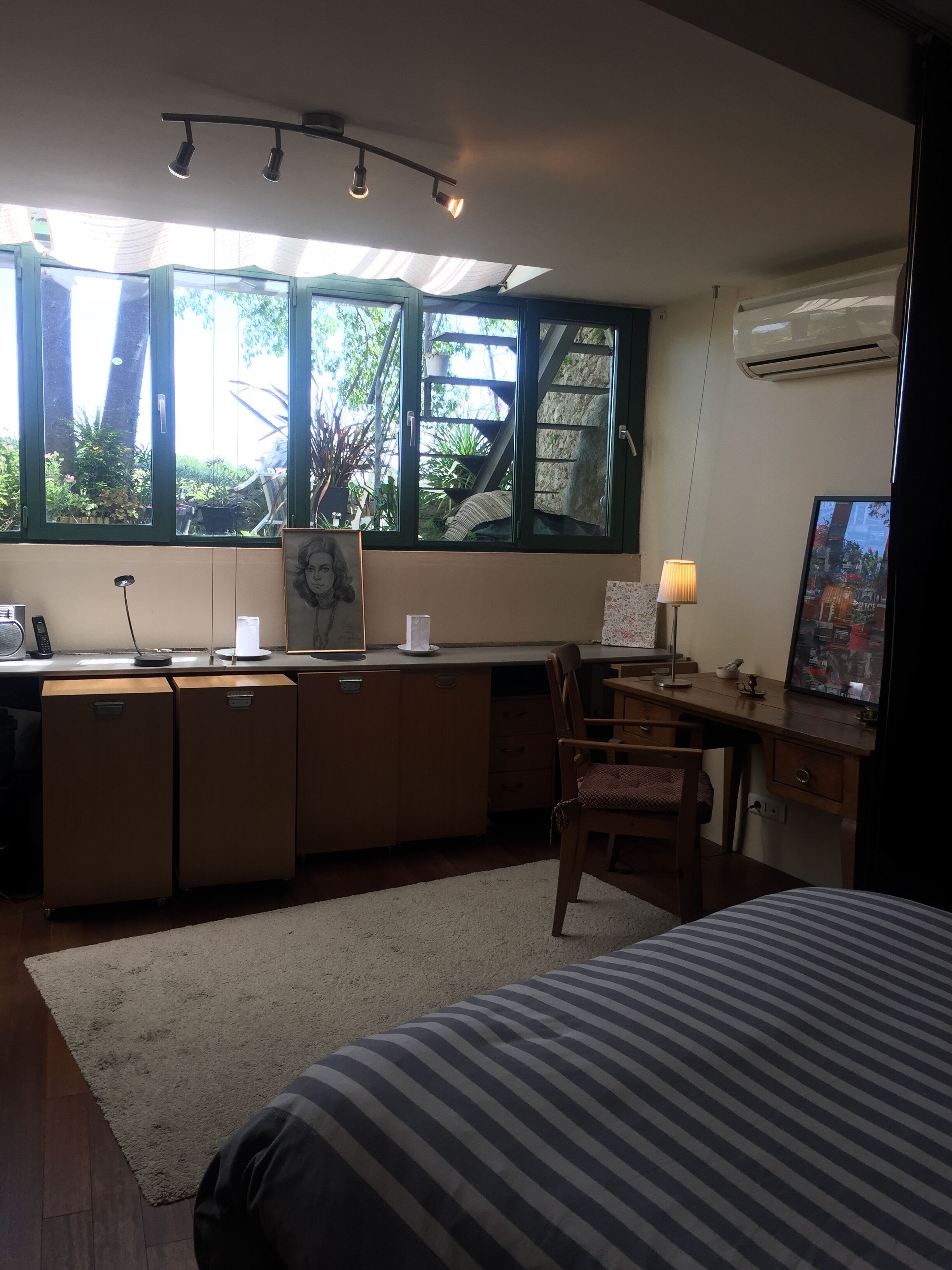 2 quartos, ferros/tábuas de passar roupa, Wi-Fi, roupa de cama