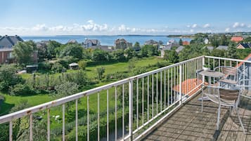 Suite, 1 Queen Bed, Sea View | Balcony view