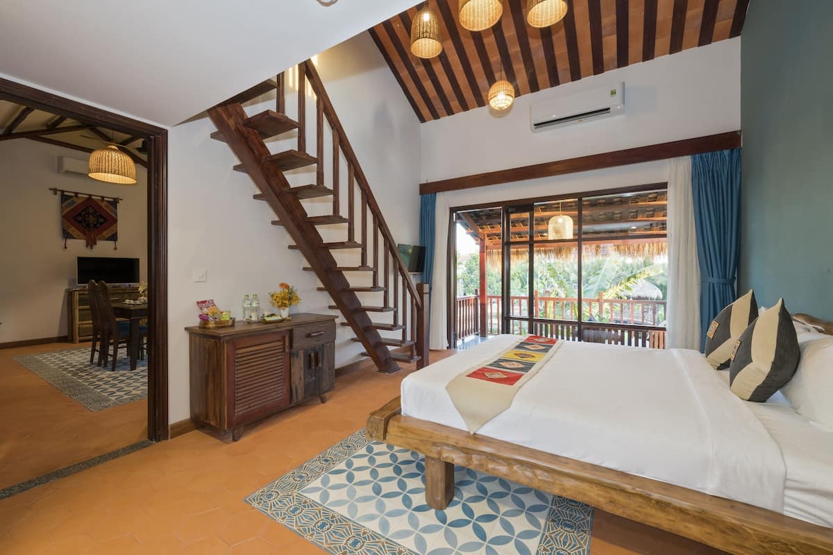 Suite familiar | Ropa de cama de alta calidad, edredón y minibar