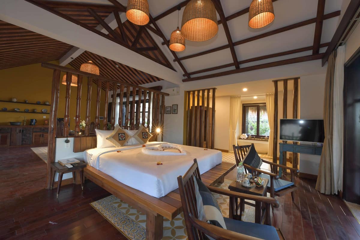 Executive Suite with External or Internal Bathtub | Bộ đồ giường cao cấp, chăn bông, minibar, két bảo mật tại phòng