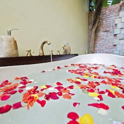 Executive Suite | Bathroom