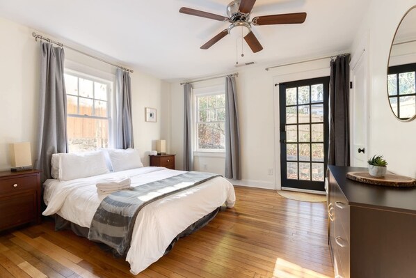 1 chambre, fer et planche à repasser, Wi-Fi, draps fournis