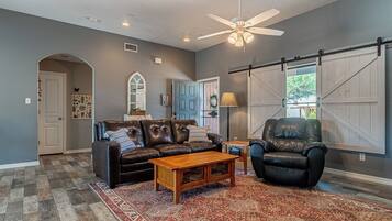 Älytelevisio, DVD-soitin, videokirjasto