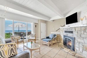 スマートテレビ、暖炉