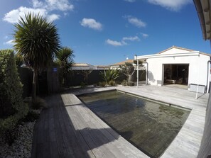 Piscine extérieure, piscine chauffée