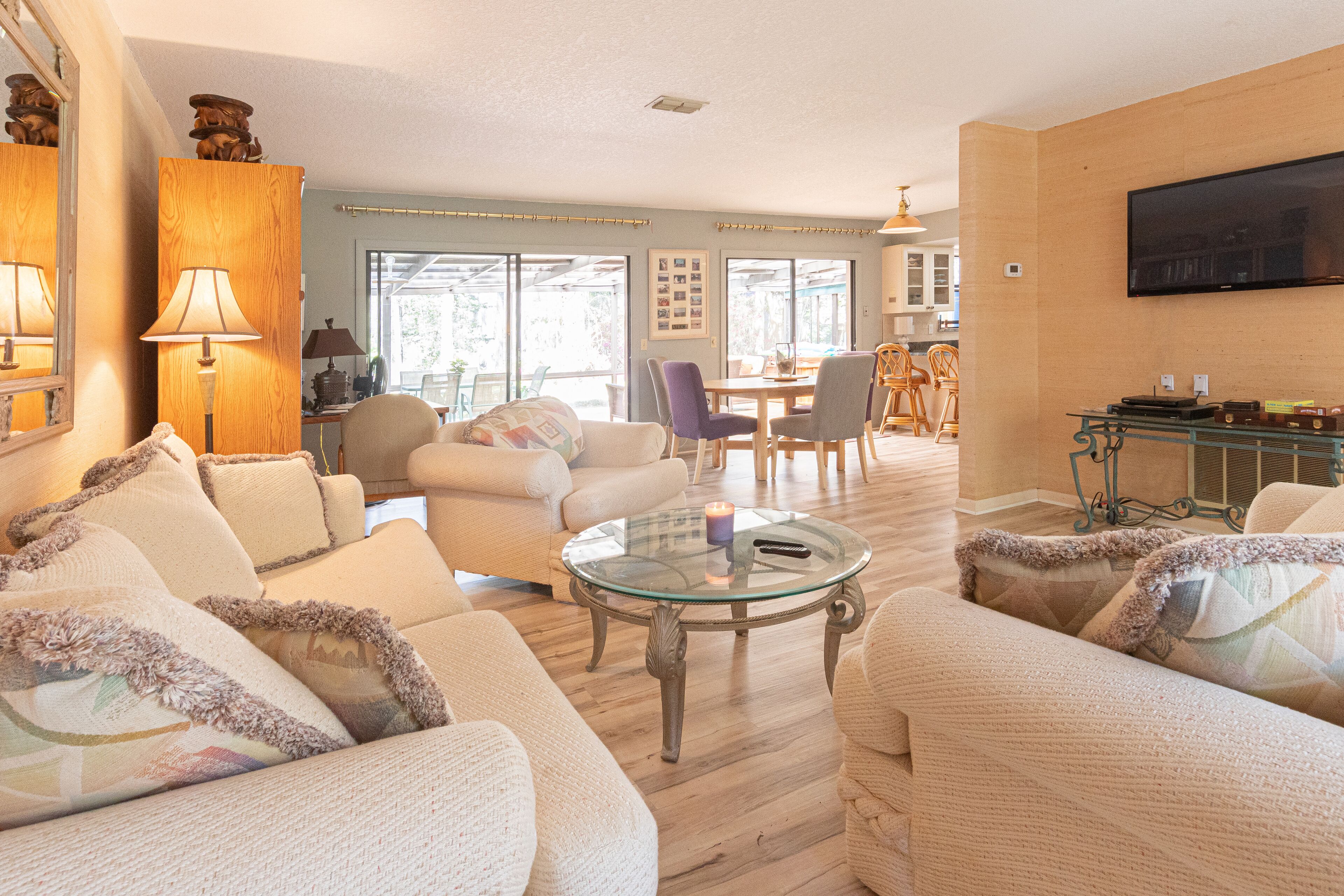 Téléviseur, lecteur de DVD