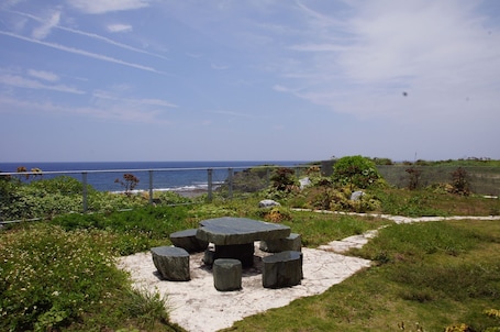 Private Vacation Home | Beach/ocean view