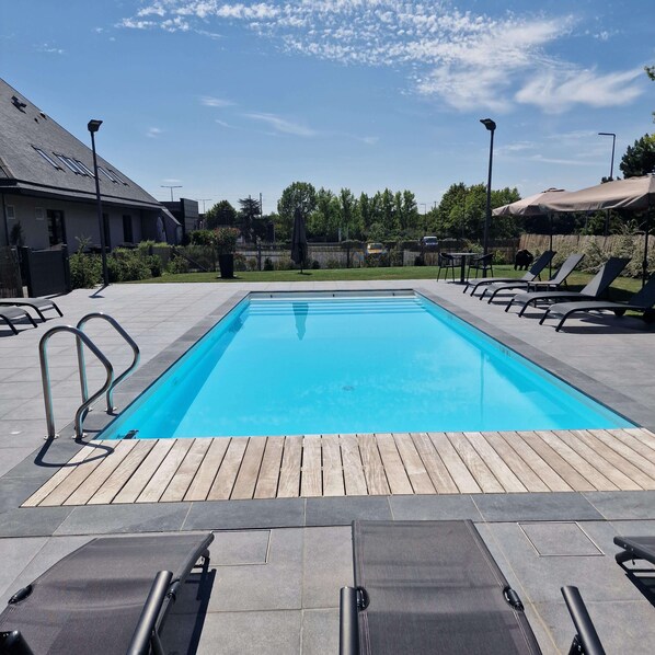 Seasonal outdoor pool