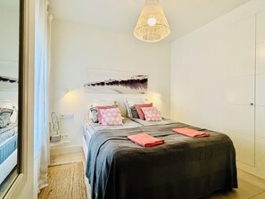 2 bedrooms, desk, iron/ironing board, travel cot
