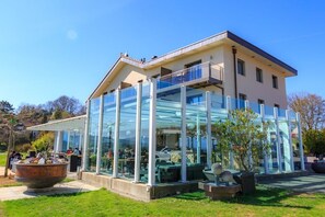 บริเวณภายนอก