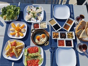 Breakfast buffet - Assos Villa Natura (Ayvacik)
