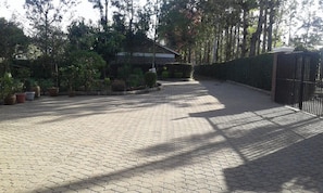 Free self parking - Kepro Farm (Ongata Rongai)