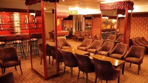Bar (on property) - Inci Hotel (Adana)