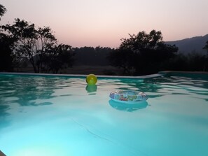 Outdoor pool, open 9:00 AM to 7:00 PM, sun loungers - Lake View Resort (Mawal)