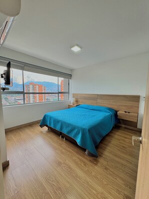 2 camere, una cassaforte in camera, una scrivania, ferro/asse da stiro