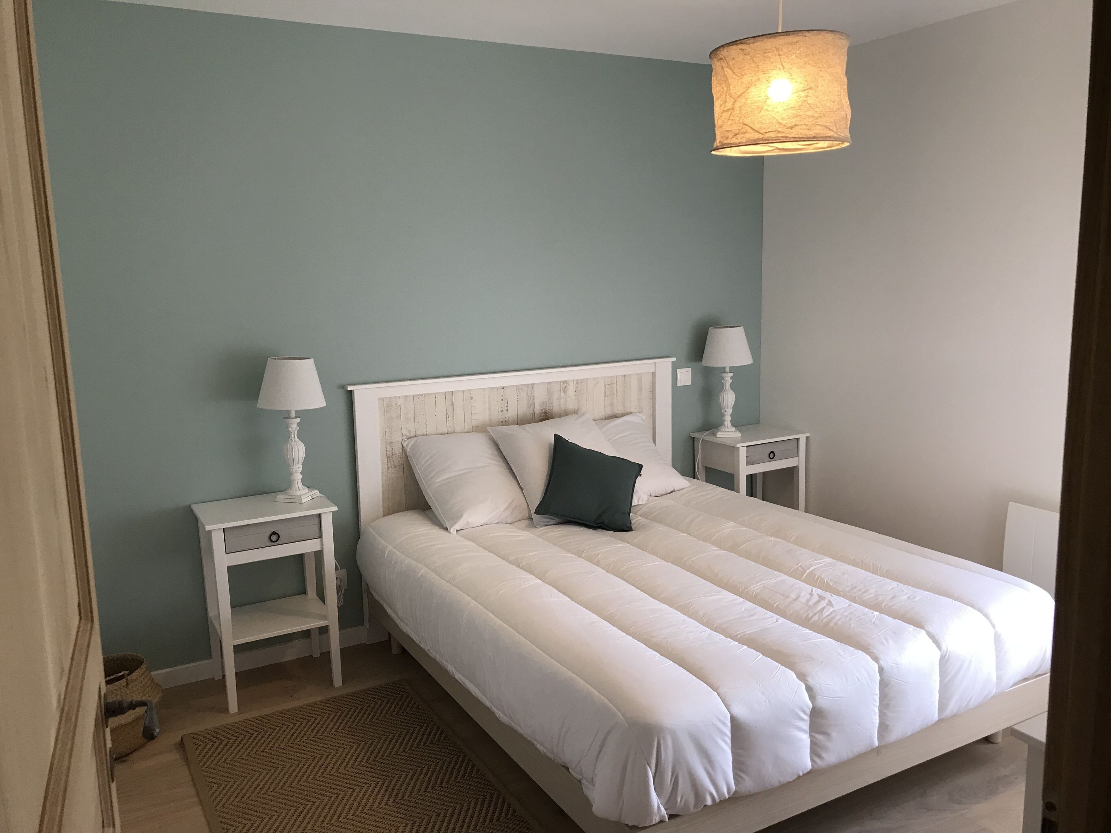 2 chambres, fer et planche à repasser, Wi-Fi, draps fournis