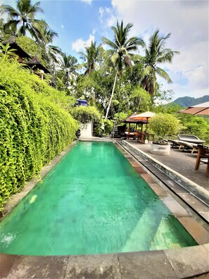 Piscine extérieure