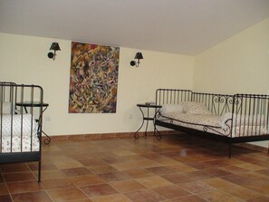3 dormitorios y ropa de cama