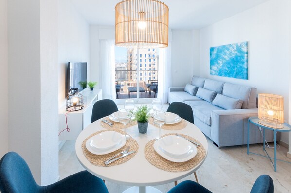 Interior - Lovely apartment, very close to the beach. Wi-Fi A / C With terrace - only families (Playa de Gandía)