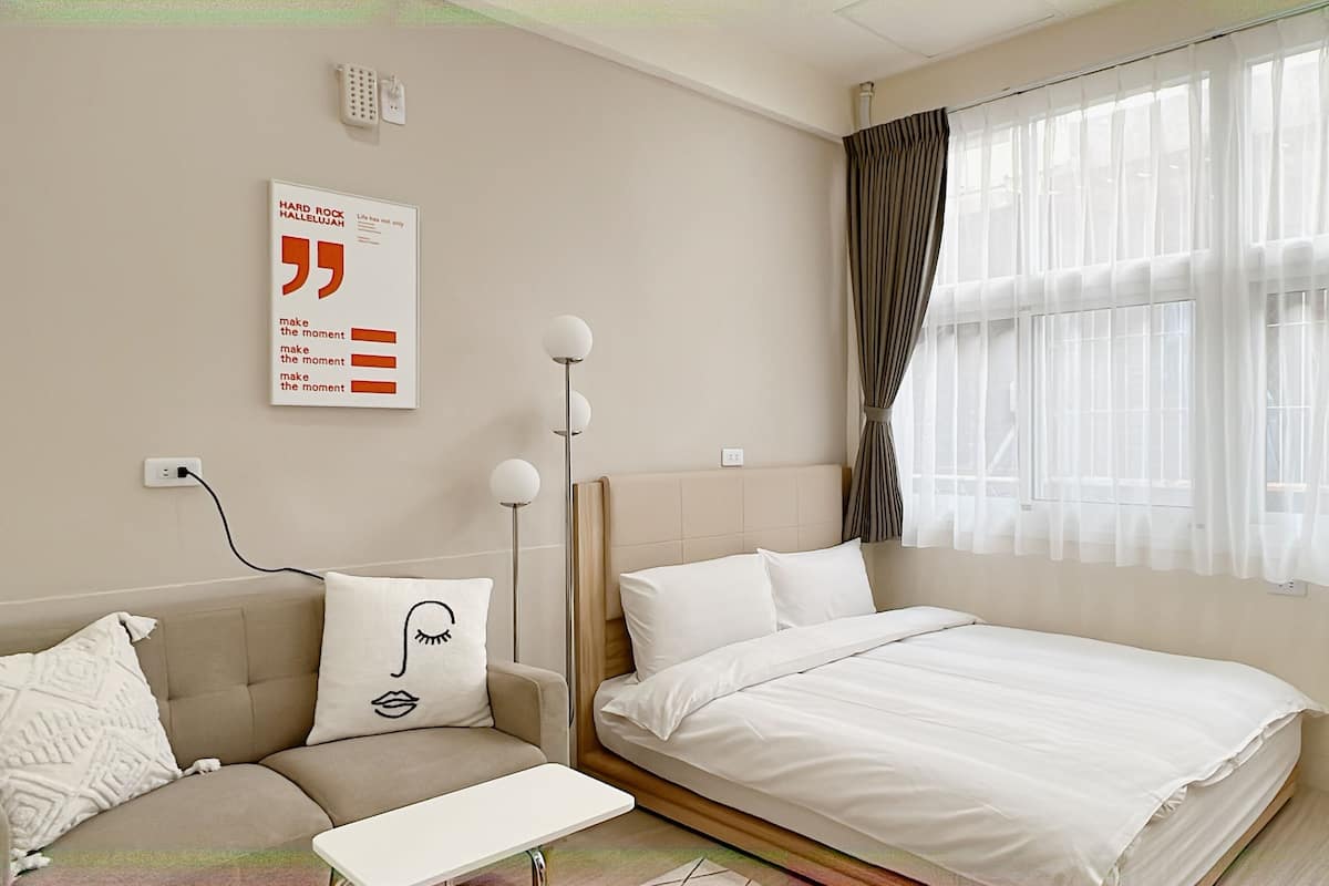 Superior Double Room | Desk, free WiFi, bed sheets