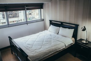 1 bedroom, individually decorated, individually furnished