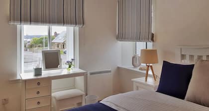 The Corner Cottage Sandwick