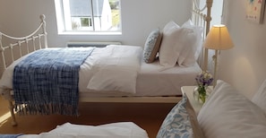 3 Schlafzimmer, Bügeleisen/Bügelbrett, WLAN, Bettwäsche