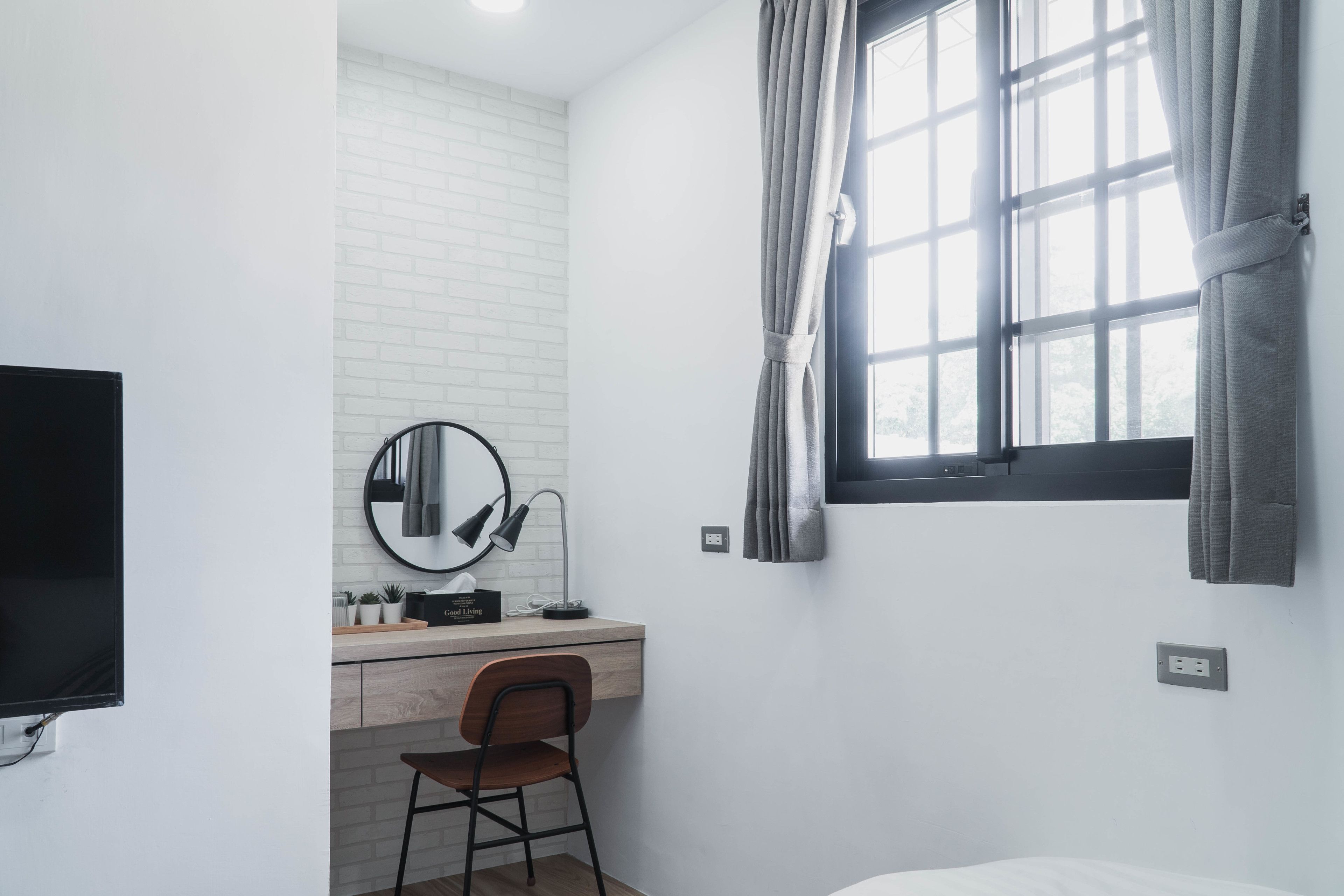 Gallery House, 2 Double Beds | Desk, laptop workspace, free WiFi, bed sheets