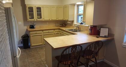 West Yakima - Clean - Safe - Netflix - 4212 - ONWU-LLC