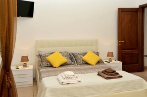 Superior Apartment, 1 Bedroom (Vista Agrumi) | Free WiFi, bed sheets
