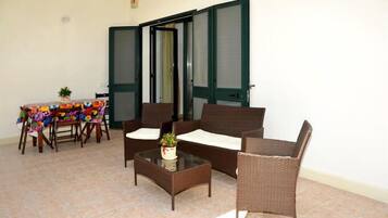 Appartamento Luxury, 1 camera da letto (Vista Ulivi) | Terrazza/patio