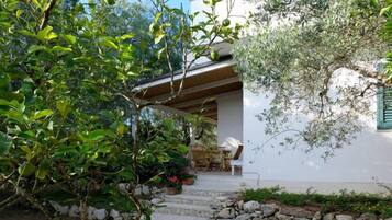 Căn hộ, 2 phòng ngủ (Vista Gelsi) | Hiên