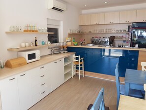 Breakfast area - Camping Odmoree - Campsite (Razanac)