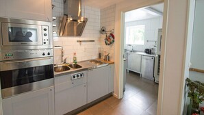 House | Private kitchen - Holiday home Råholmavägen- 4 people (Nättraby)