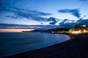 Am Strand, Liegestühle