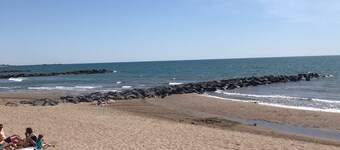 Seaside apartment 35m2 2/4 Pers, terrace, swimming pool, Parking, Secure residence