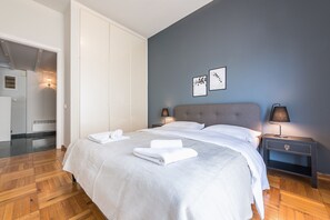 4 bedrooms, iron/ironing board, free WiFi