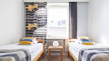 Twin Room, Shared Bathroom | Individually decorated, individually furnished, free cots/infant beds