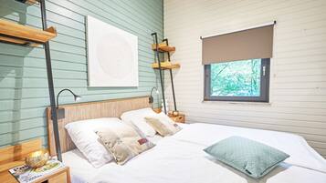 Individually furnished, laptop workspace, blackout curtains