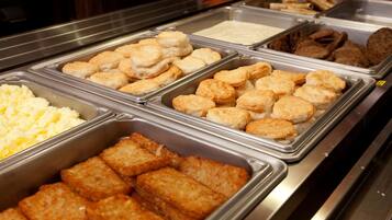 Daily cooked-to-order breakfast for a fee