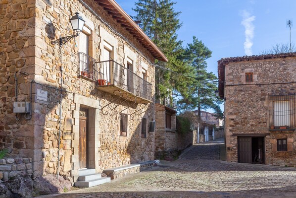 Exterior - Rural apartment Hiking Trails (Lumbreras)