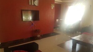 Lobby sitting area - Navana Resort (Kisii)
