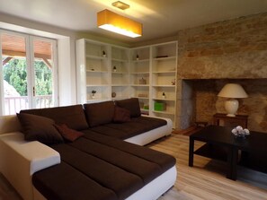 TV, ping pong - Gîte Le Chant des Ifs (Bio)