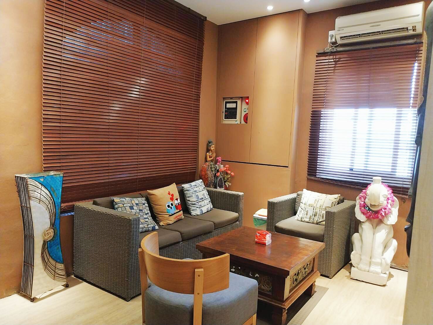 Casa básica, 3 habitaciones, vista parcial al mar | Sala de estar | Televisión de pantalla plana 