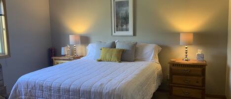 1 bedroom, desk, iron/ironing board, free WiFi