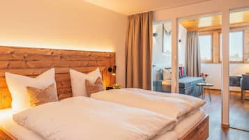 Caja de seguridad en la habitación y cortinas blackout