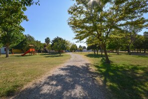 Garden - Garden River - Campsite (Altidona)