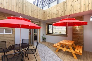 Habitación, terraza | Terraza o patio